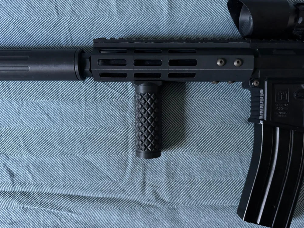 EMPUÑADURA VERTICAL 12 (M-LOK) - (KEY-MOD)
