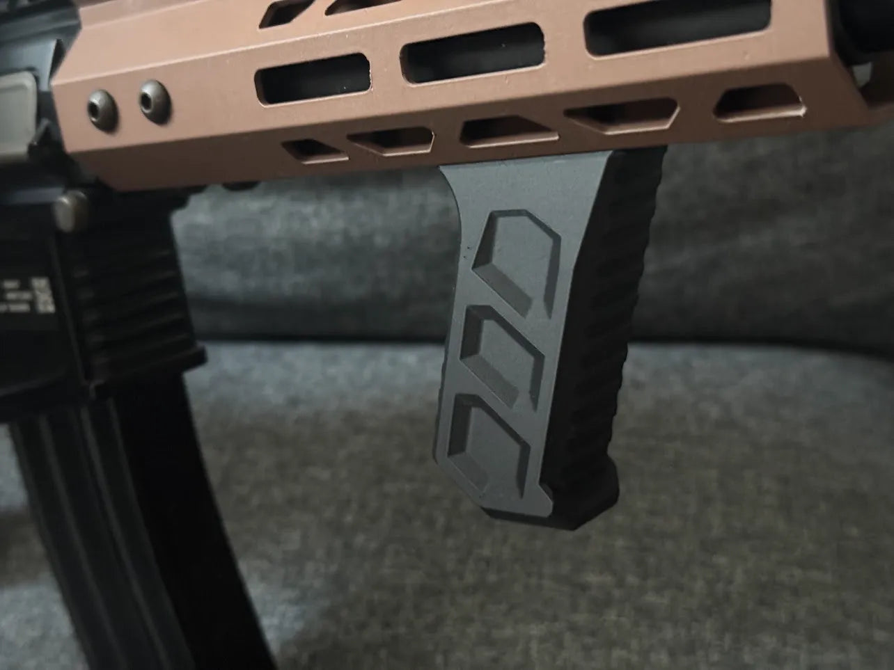 EMPUÑADURA AR15 - (M-LOK)