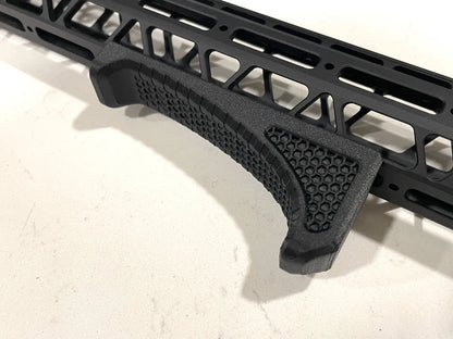 EMPUÑADURA HEXAGONAL EN ÁNGULO M-LOK